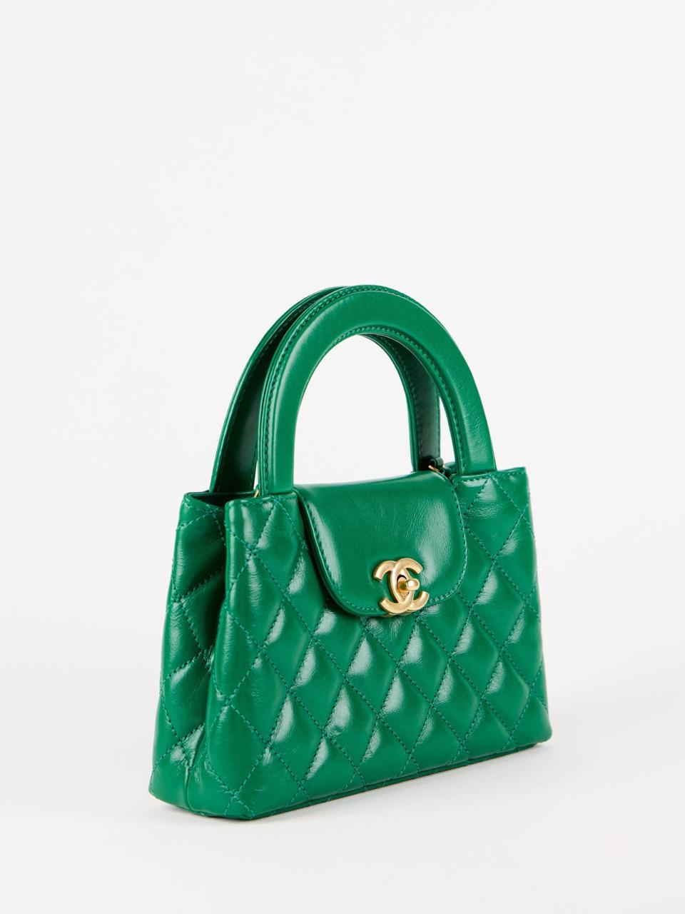CHANEL Mini Chain Clutch Bag